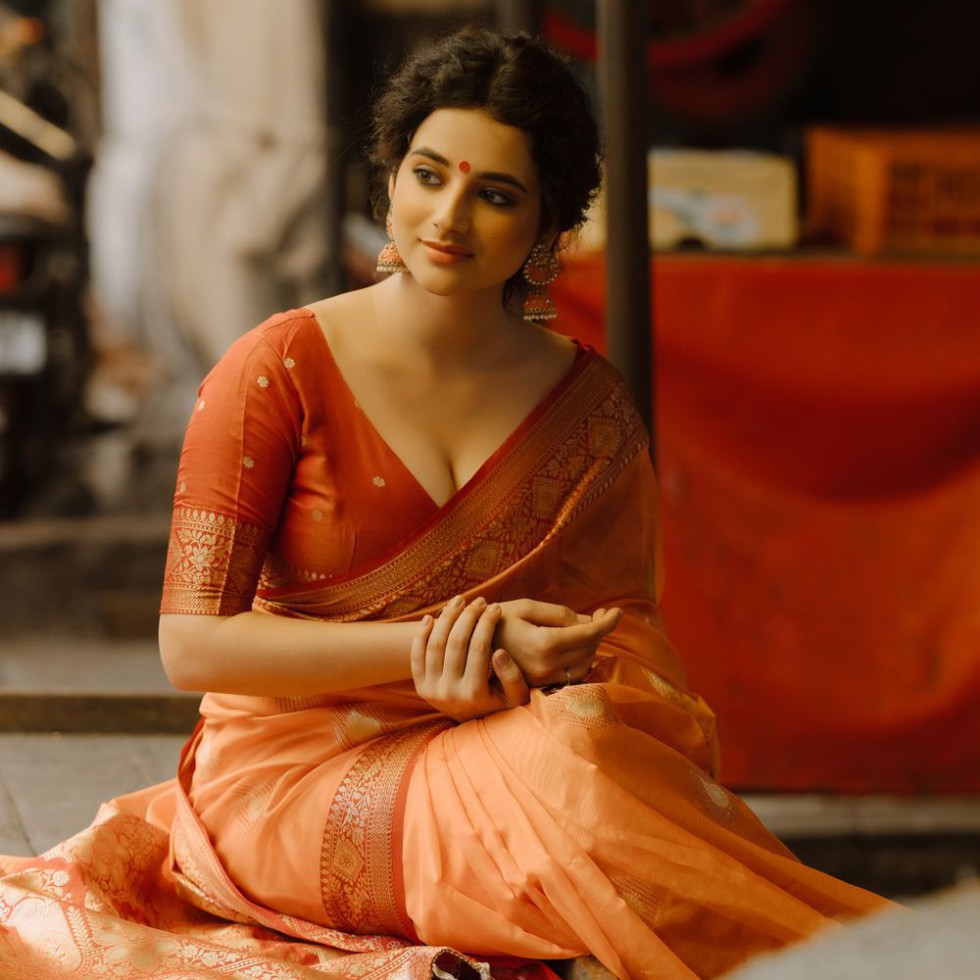 কাতান শাড়ি — কমলা